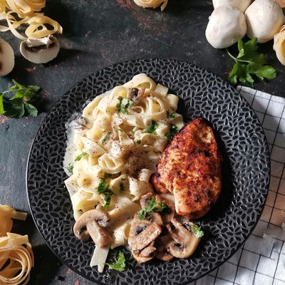 فوتشيني دجاج