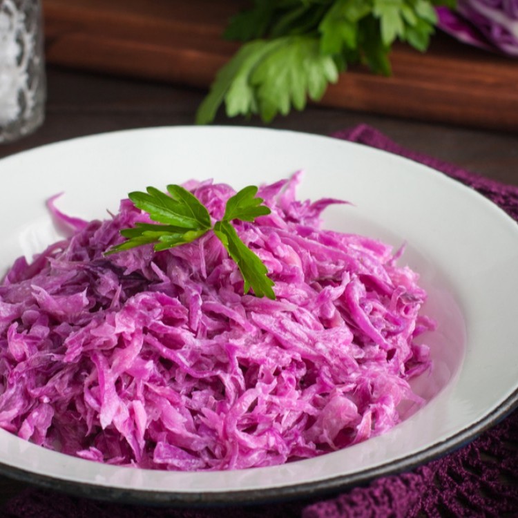 سلطة ملفوف احمر